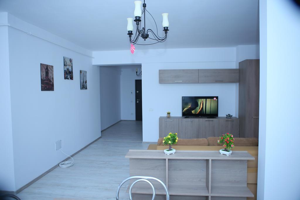 Rcc Apartaments Focşani Extérieur photo